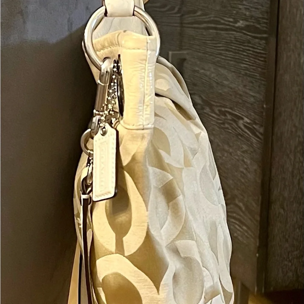 Coach champagne colored Crossbody - Picture 6 of 7